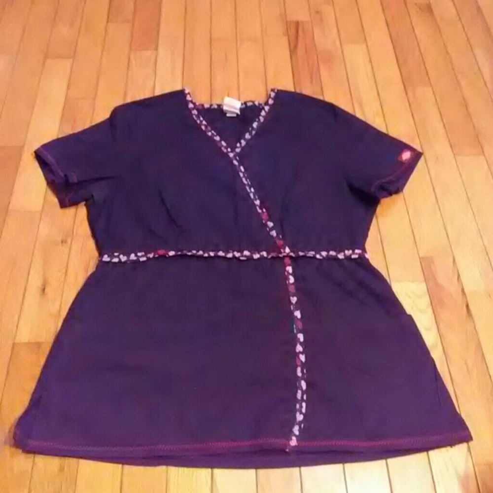 Women's scrub top